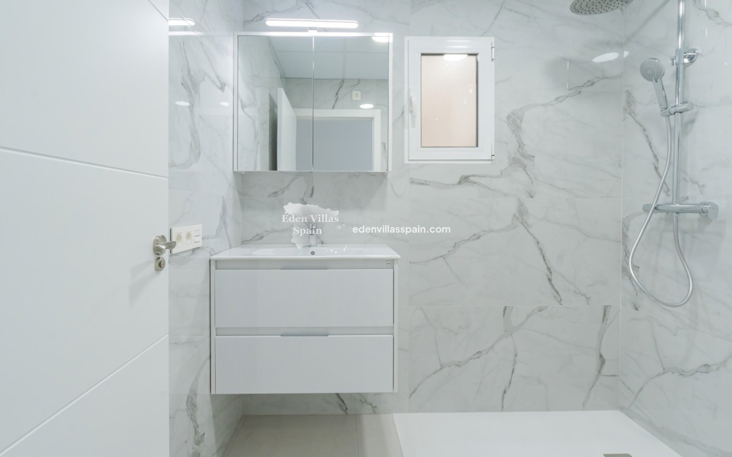 Segunda Mano - Apartamento en la costa - Torrevieja