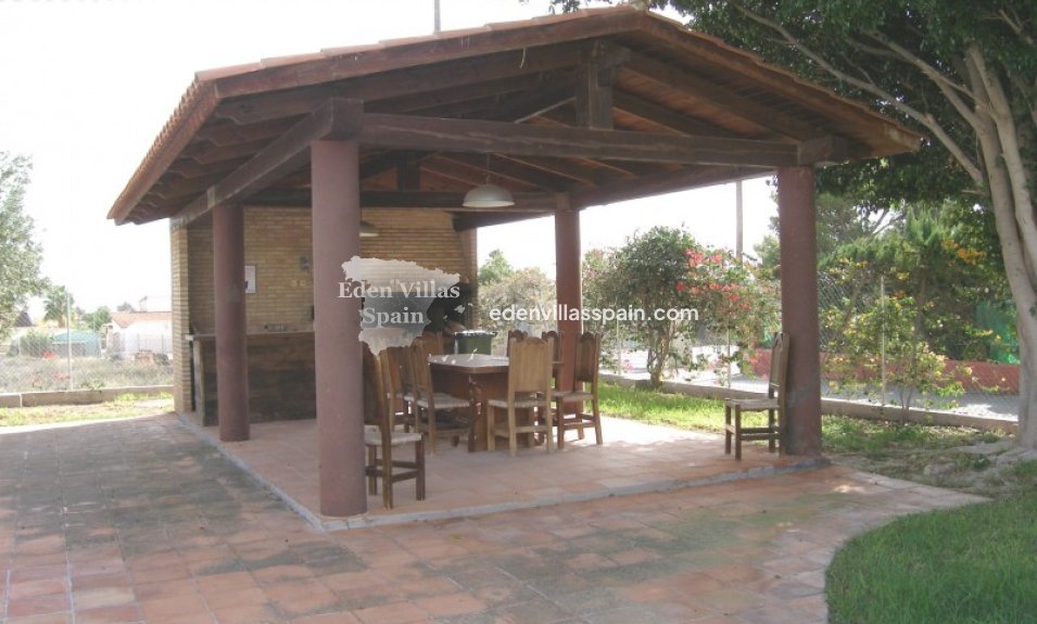 Segunda Mano - Casa de campo - Alicante