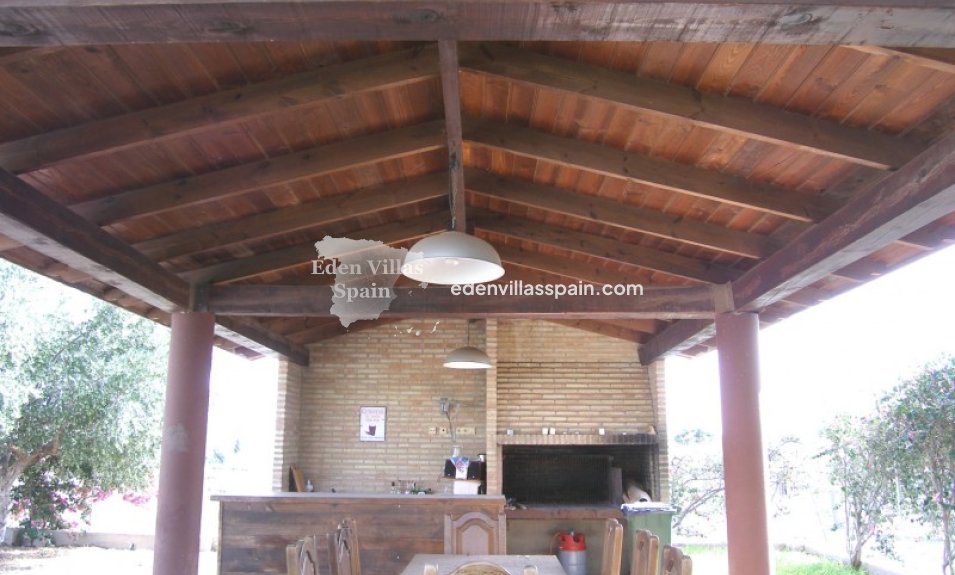 Segunda Mano - Casa de campo - Alicante