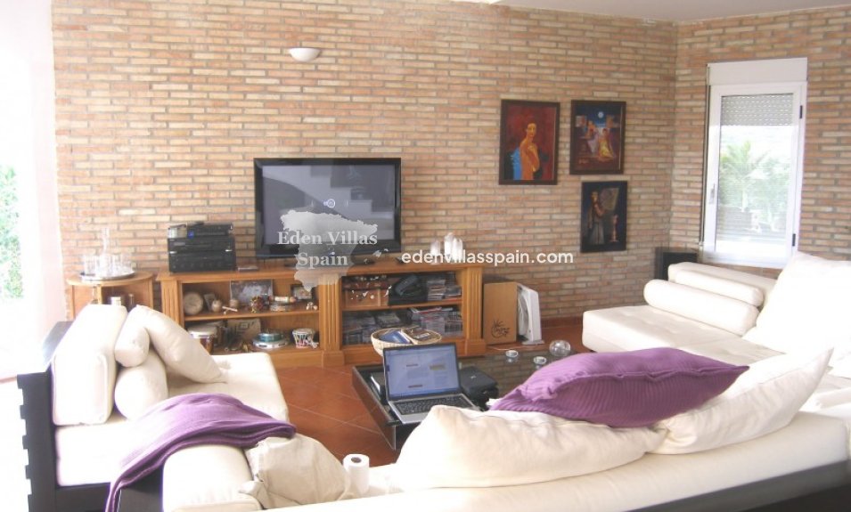 Segunda Mano - Casa de campo - Alicante