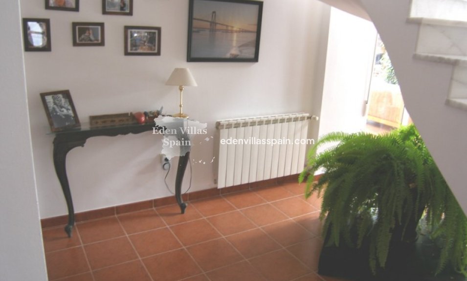 Segunda Mano - Casa de campo - Alicante