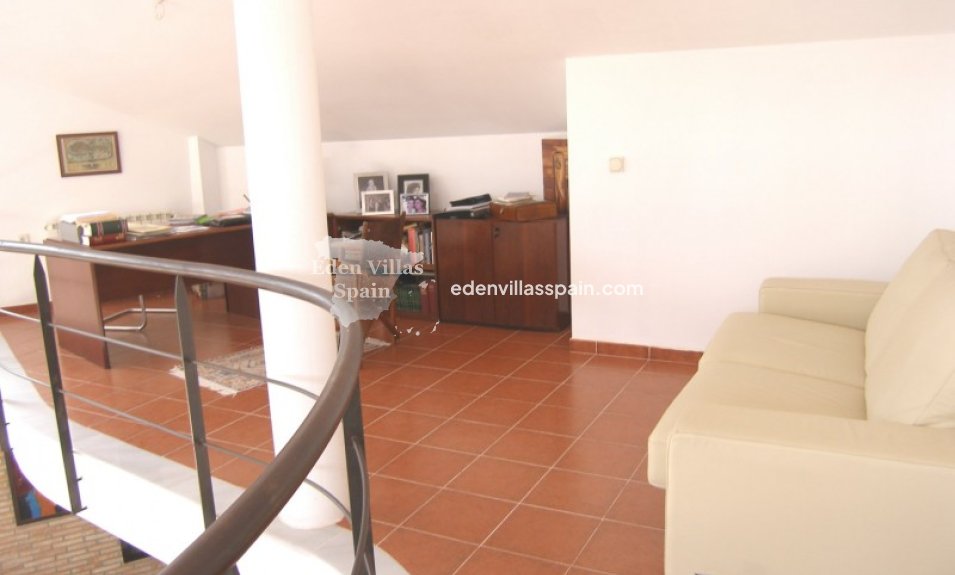 Segunda Mano - Casa de campo - Alicante