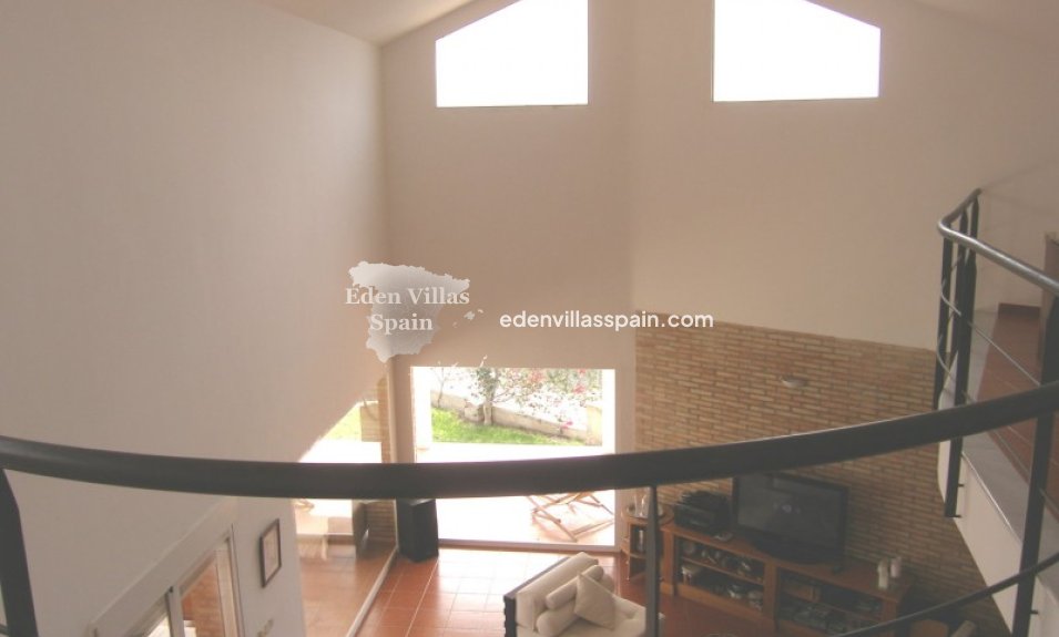 Segunda Mano - Casa de campo - Alicante