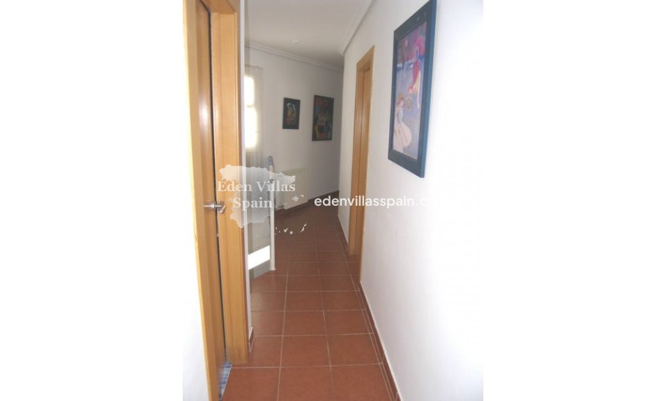 Segunda Mano - Casa de campo - Alicante