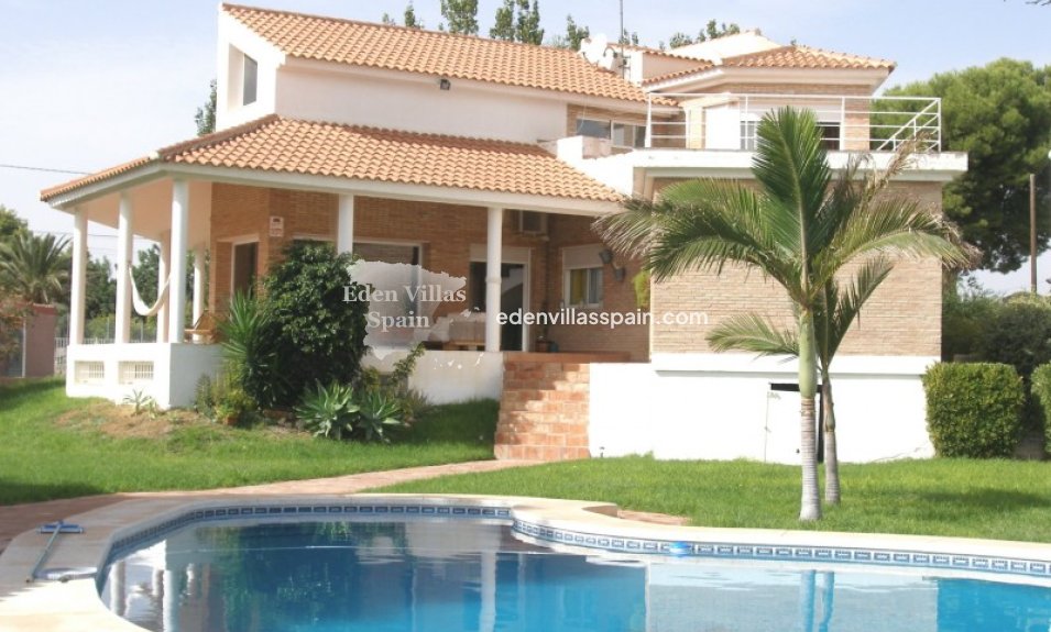 Segunda Mano - Casa de campo - Alicante