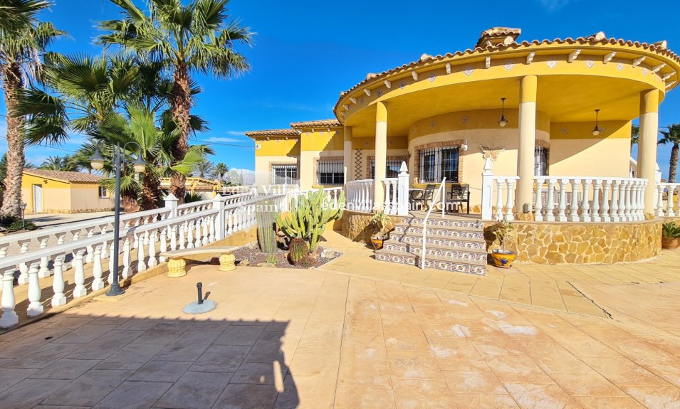 Segunda Mano - Casa de campo - Catral