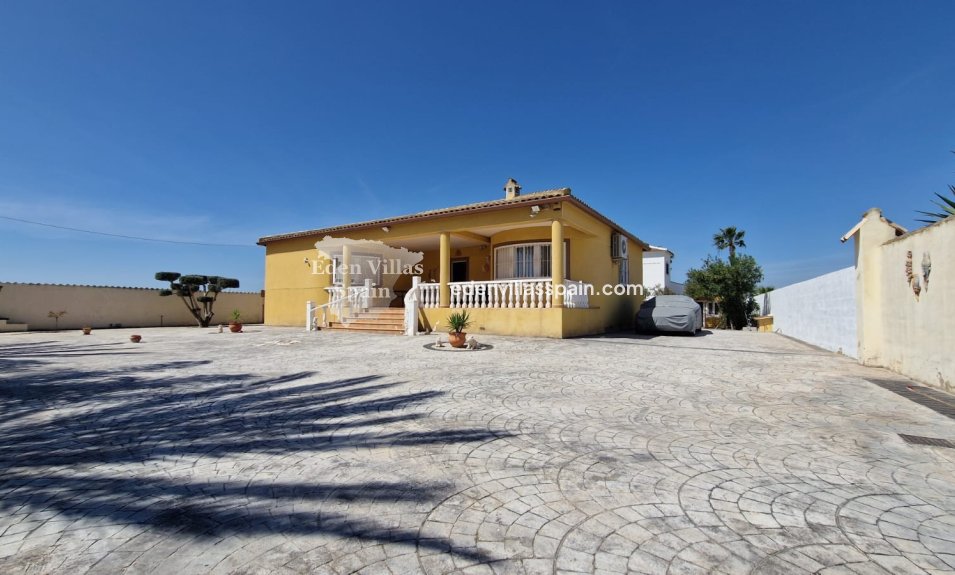 Segunda Mano - Casa de campo - Catral