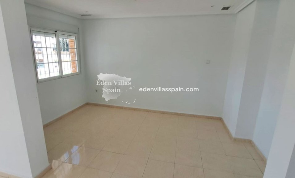 Segunda Mano - Casa de campo - Catral