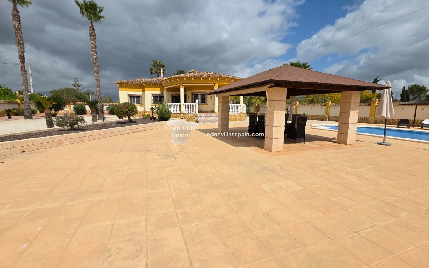 Segunda Mano - Casa de campo - Catral