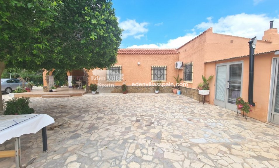 Segunda Mano - Casa de campo - Crevillente