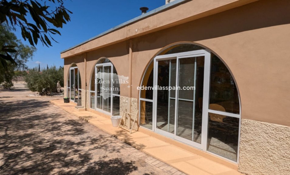 Segunda Mano - Casa de campo - Crevillente