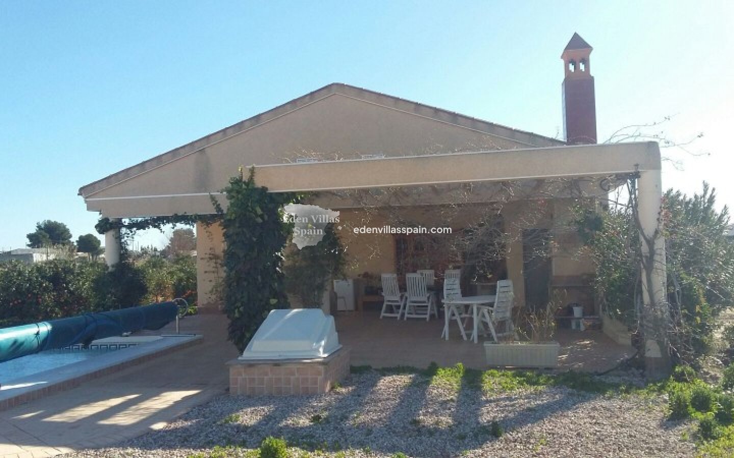 Segunda Mano - Casa de campo - Daya Nueva