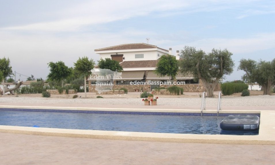 Segunda Mano - Casa de campo - Dolores