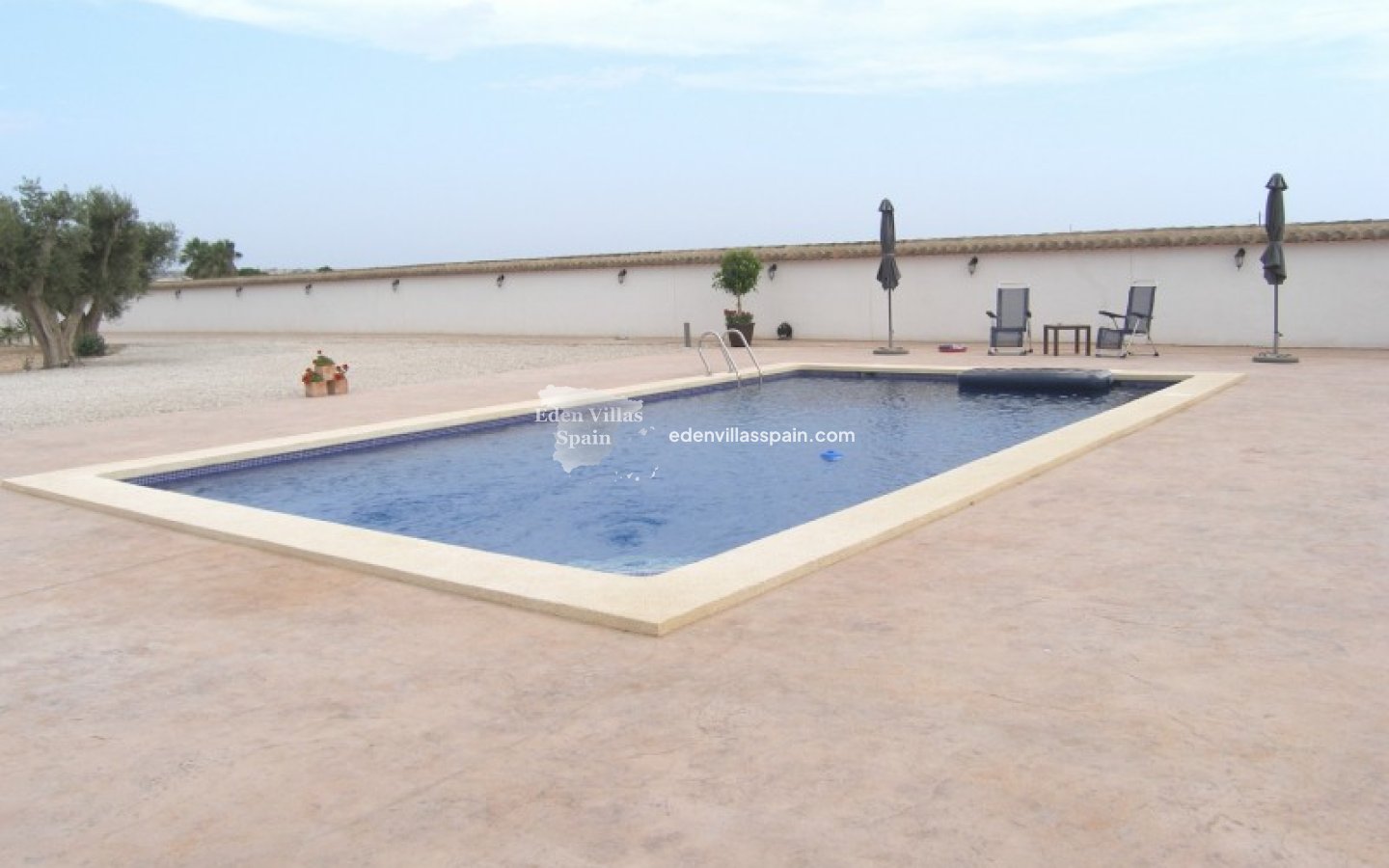 Segunda Mano - Casa de campo - Dolores