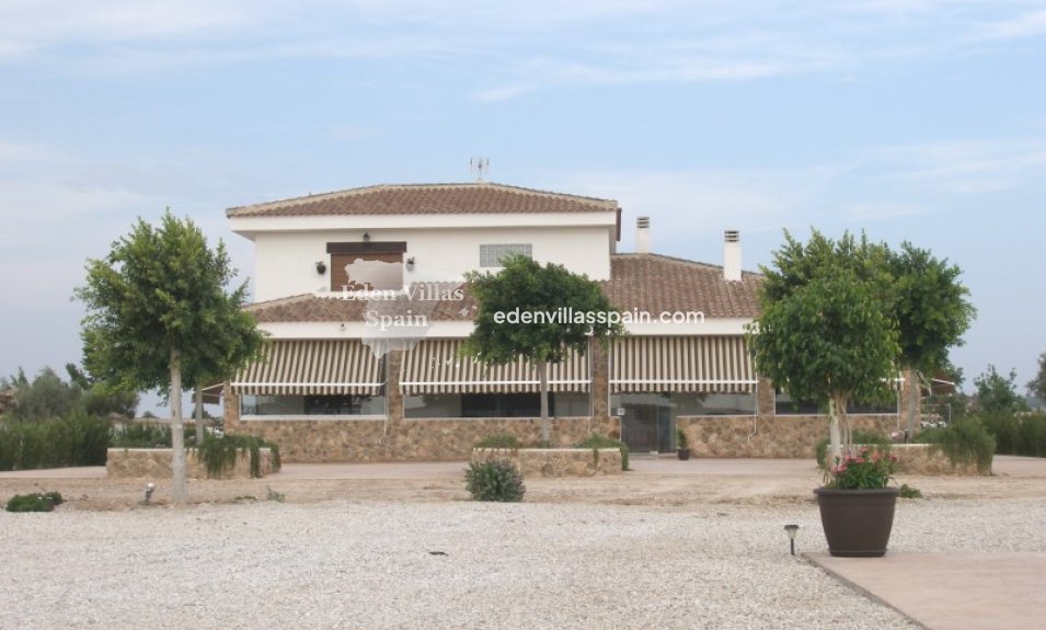 Segunda Mano - Casa de campo - Dolores