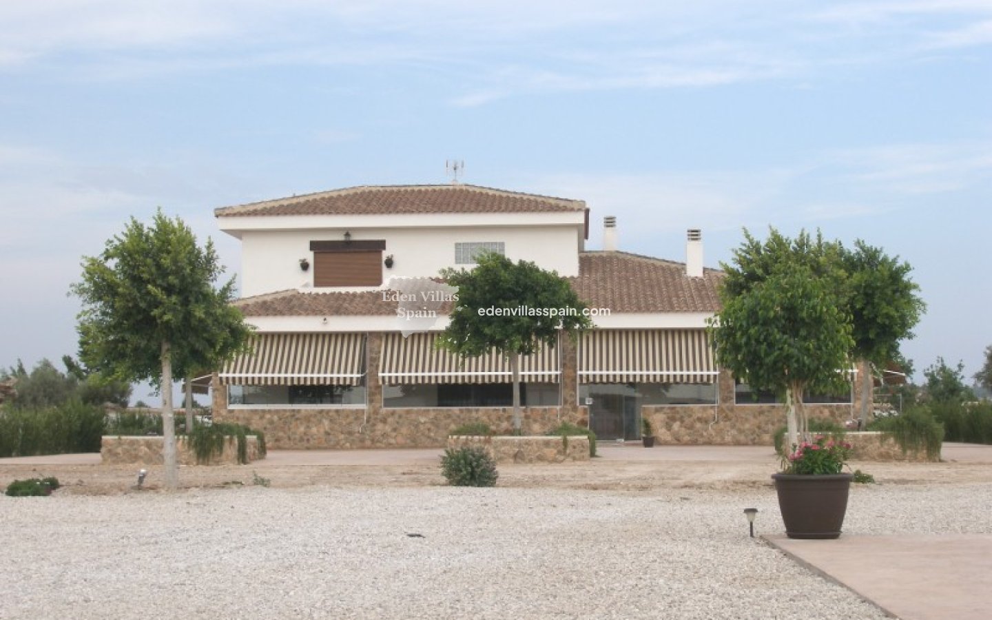 Segunda Mano - Casa de campo - Dolores