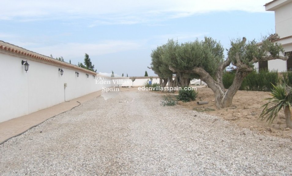 Segunda Mano - Casa de campo - Dolores