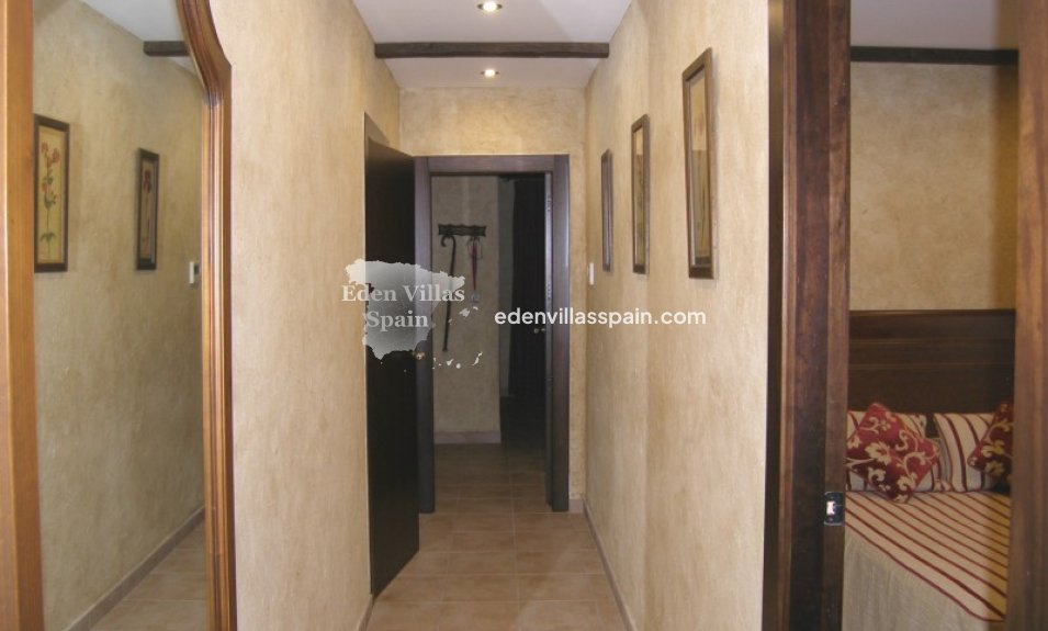 Segunda Mano - Casa de campo - Dolores