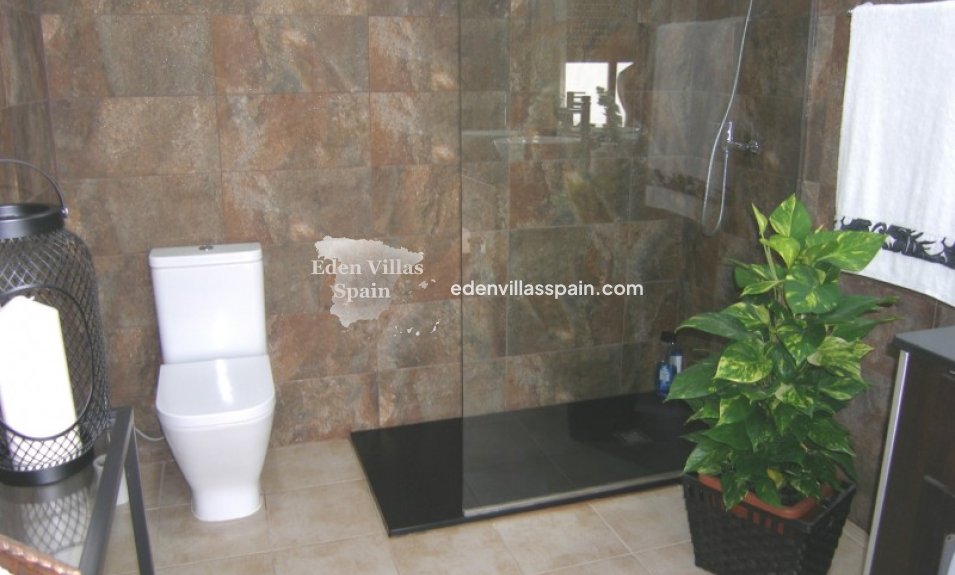 Segunda Mano - Casa de campo - Dolores