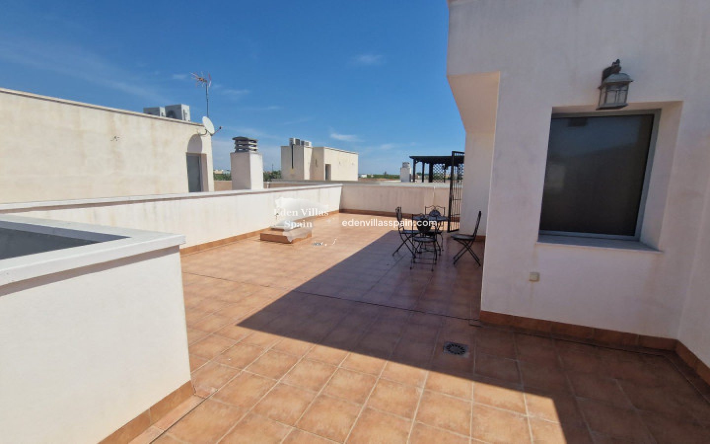 Segunda Mano - Casa de campo - Dolores