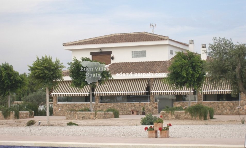 Segunda Mano - Casa de campo - Dolores