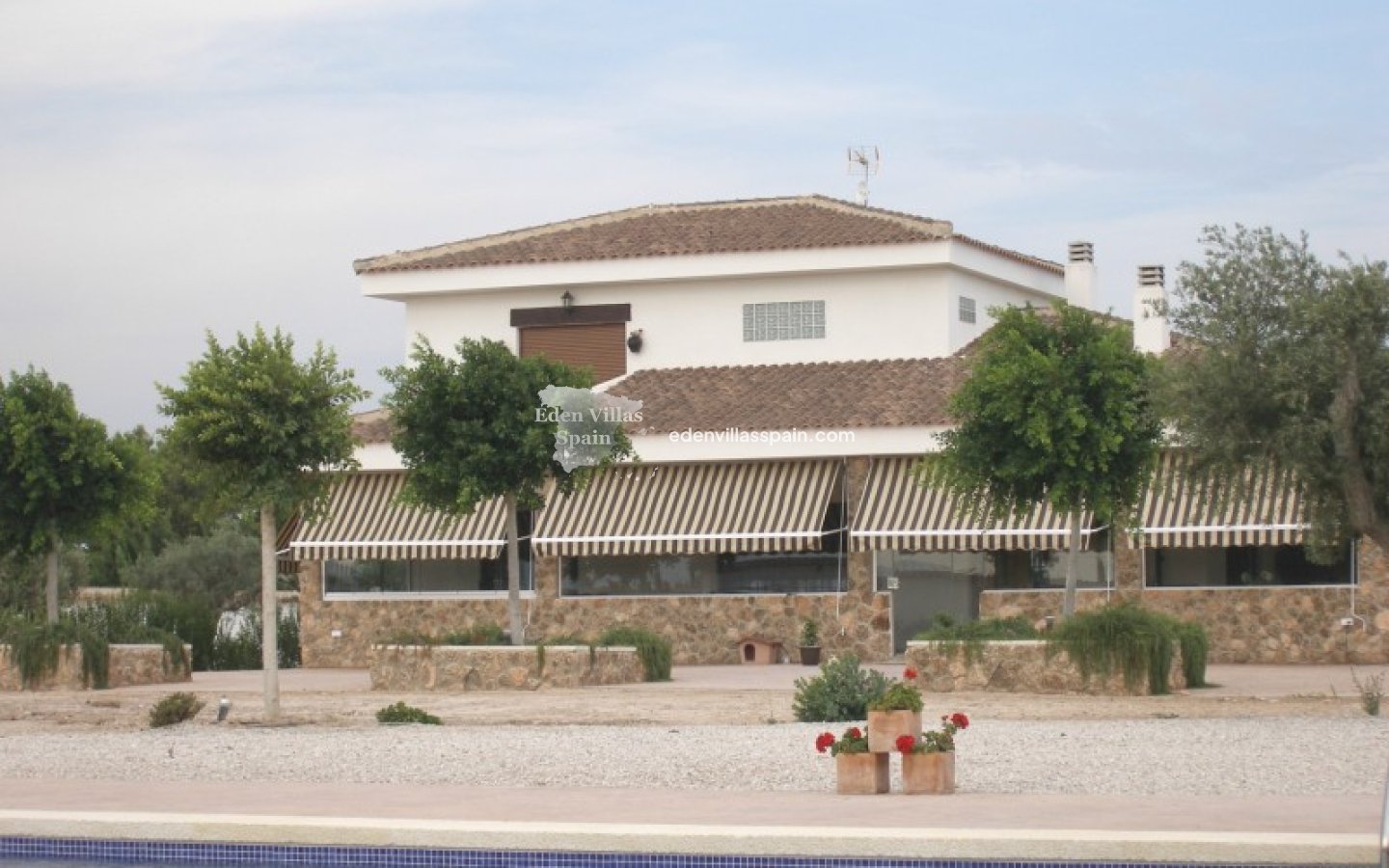 Segunda Mano - Casa de campo - Dolores