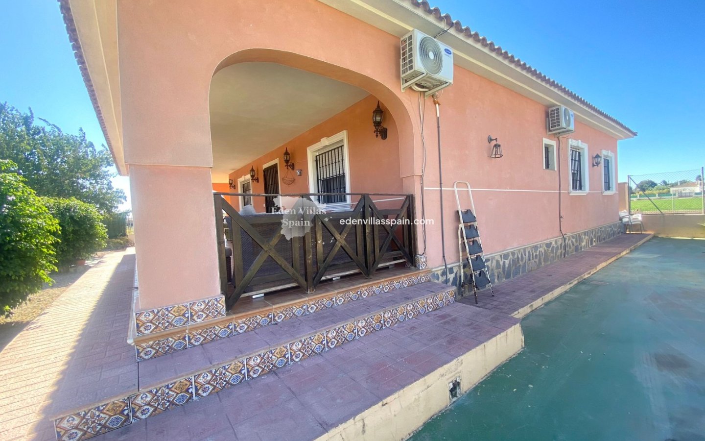 Segunda Mano - Casa de campo - Dolores