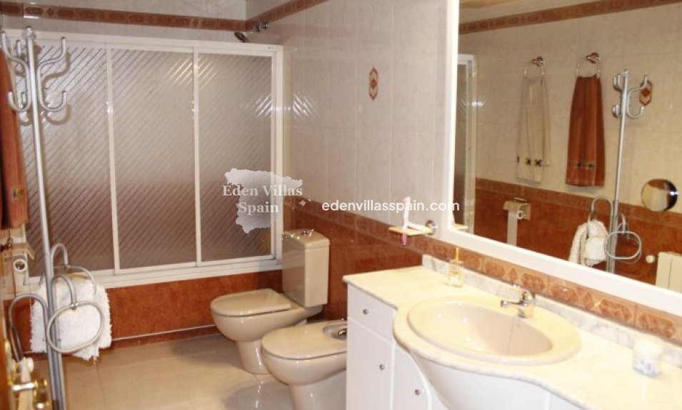 Segunda Mano - Casa de campo - Elche