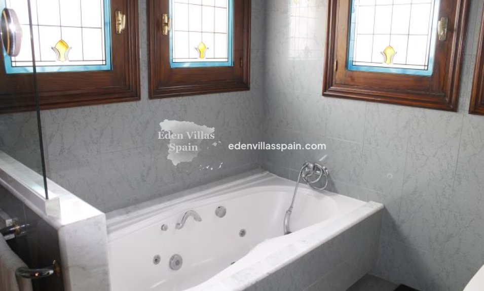 Segunda Mano - Casa de campo - Elche