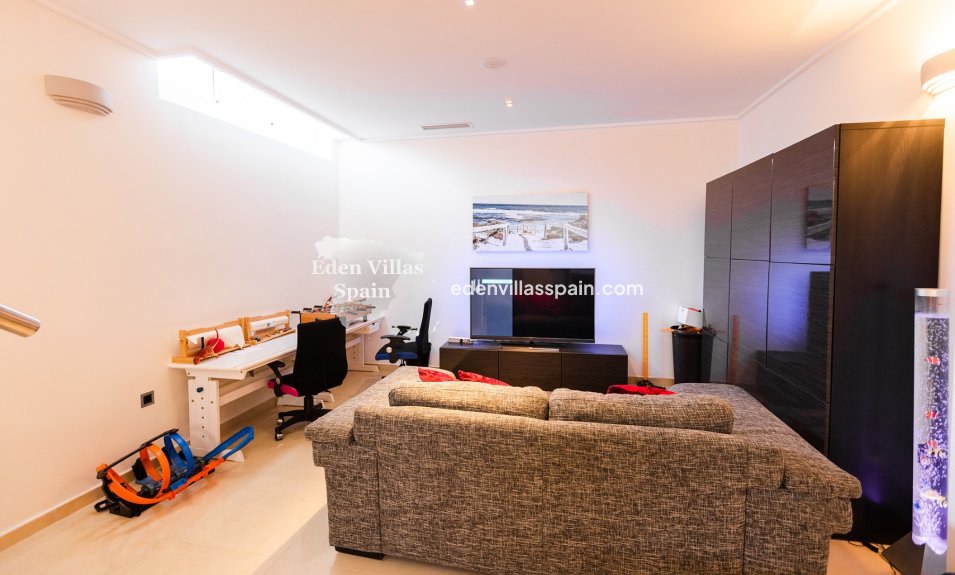 Segunda Mano - Casa de campo - Elche