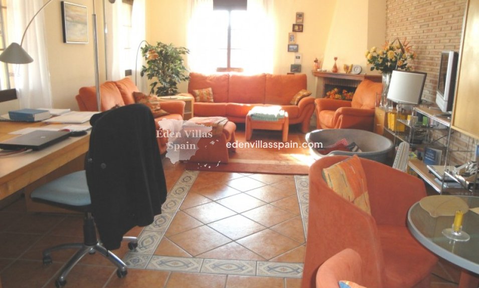 Segunda Mano - Casa de campo - Hondon de los Frailes