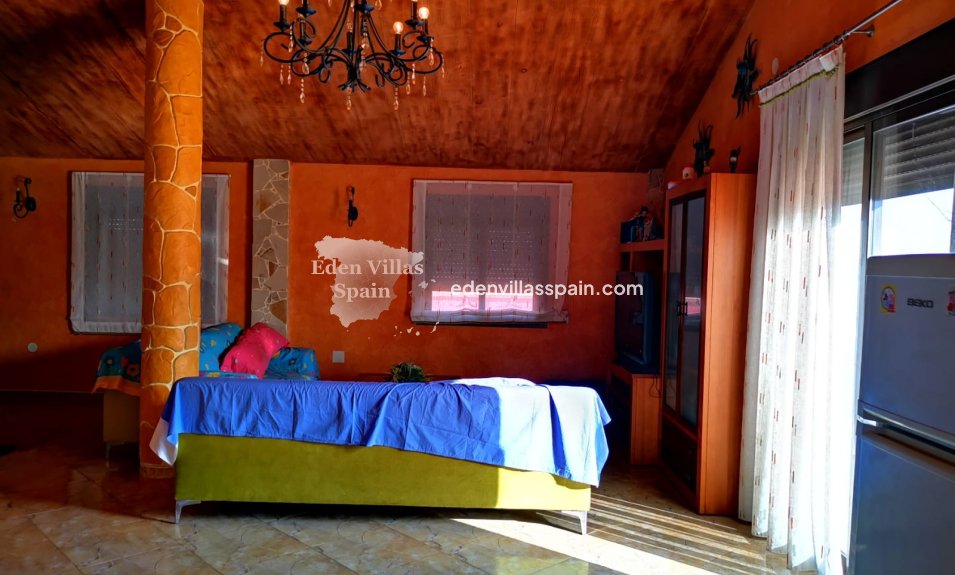 Segunda Mano - Casa de campo - Rafal