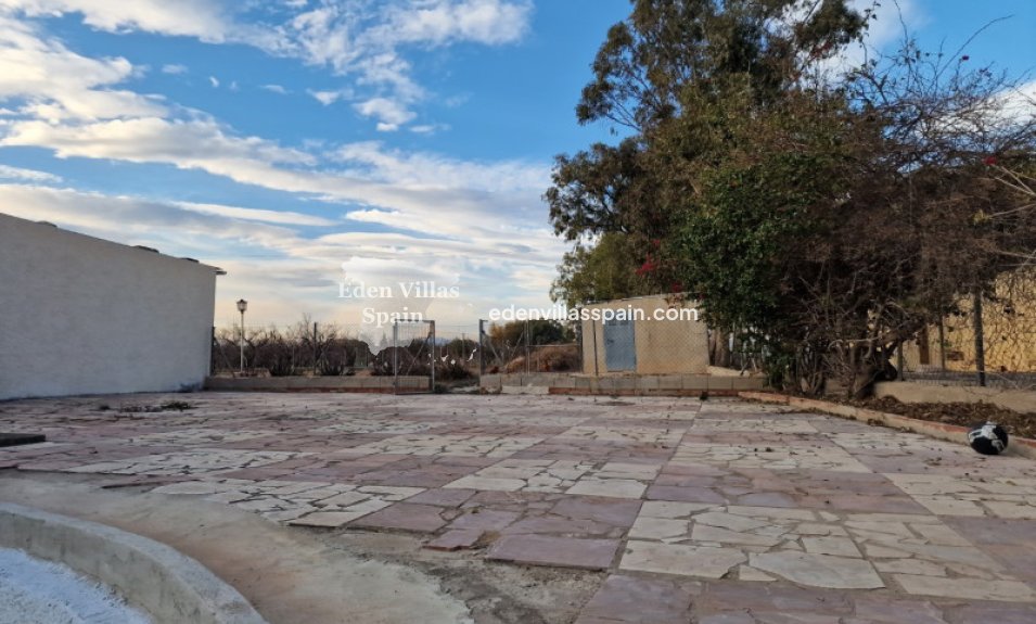 Segunda Mano - Casa de campo - Torrellano