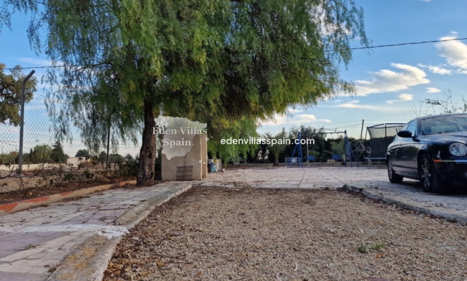 Segunda Mano - Casa de campo - Torrellano