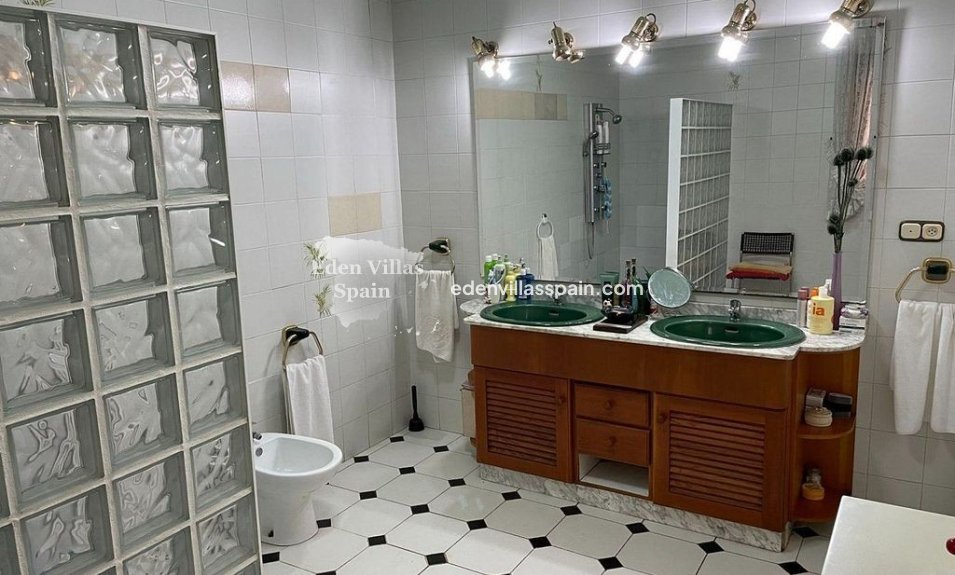 Segunda Mano - Chalet independiente - Elche