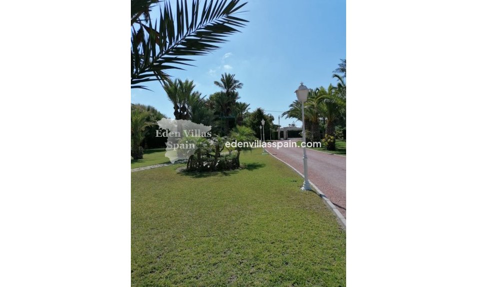 Segunda Mano - Chalet independiente - Santa Pola