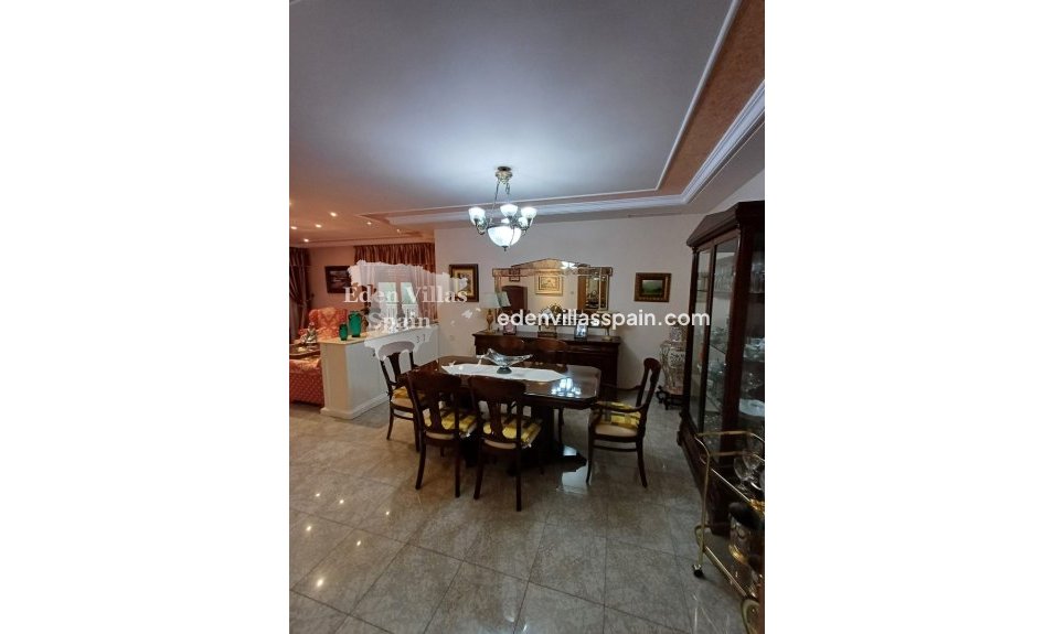 Segunda Mano - Chalet independiente - Santa Pola