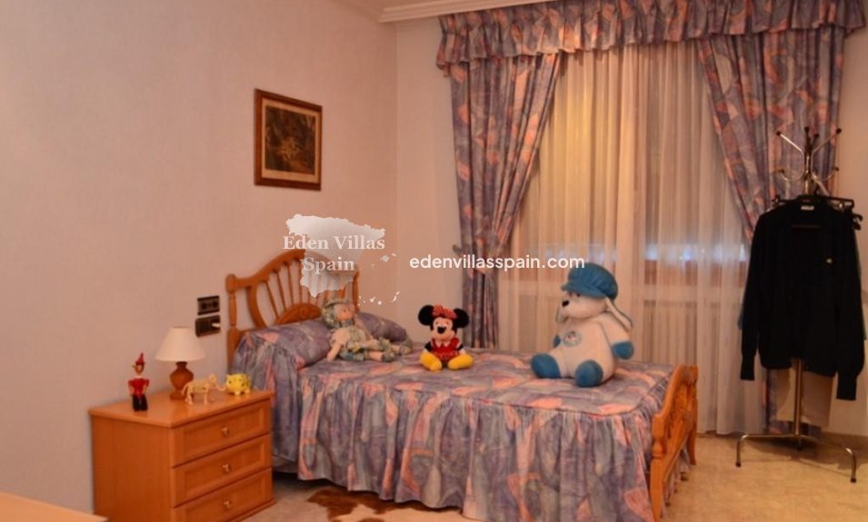 Segunda Mano - Chalet independiente - Santa Pola