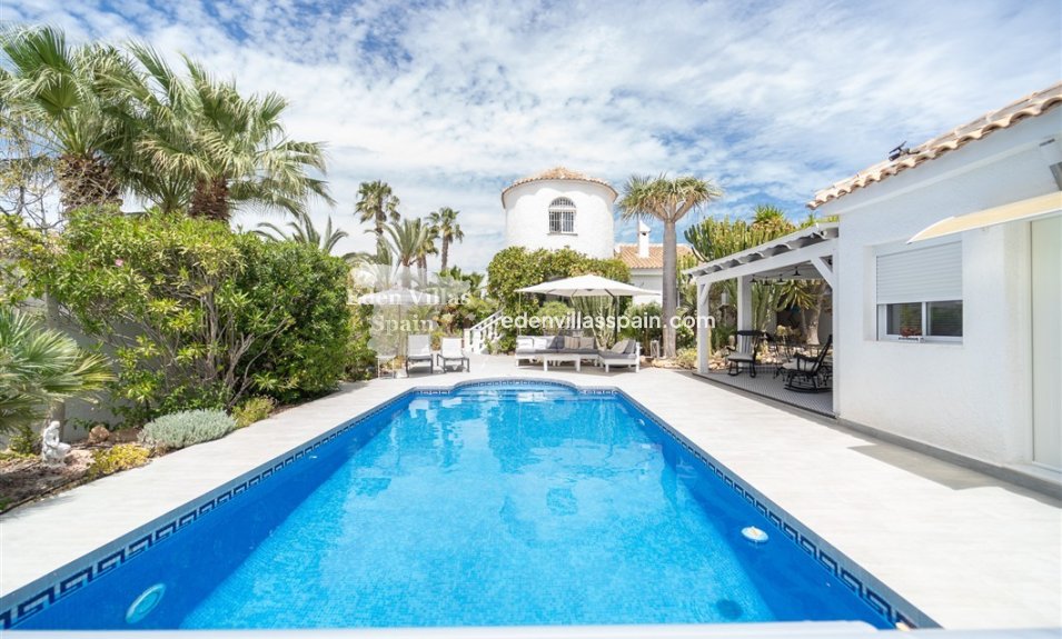 Segunda Mano - Chalet independiente - Torrevieja