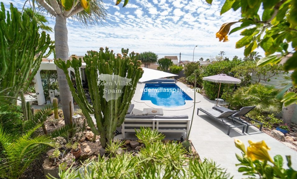 Segunda Mano - Chalet independiente - Torrevieja