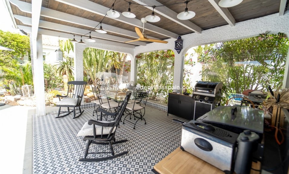 Segunda Mano - Chalet independiente - Torrevieja