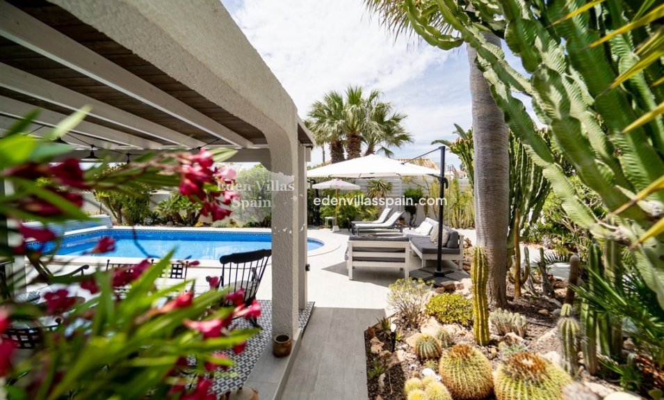 Segunda Mano - Chalet independiente - Torrevieja