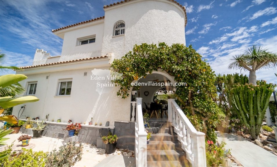 Segunda Mano - Chalet independiente - Torrevieja