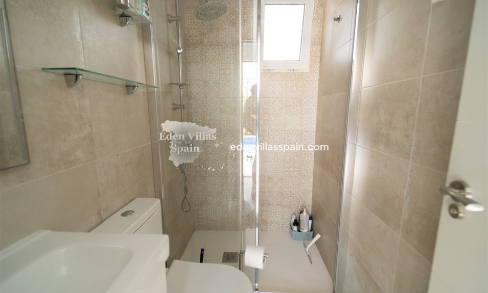 Segunda Mano - Chalet independiente - Torrevieja