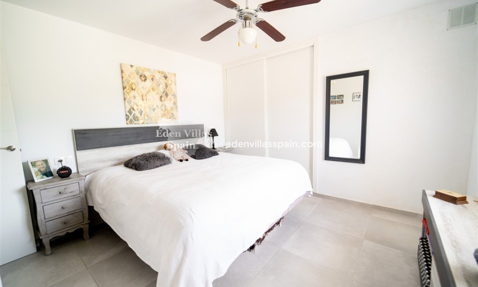 Segunda Mano - Chalet independiente - Torrevieja