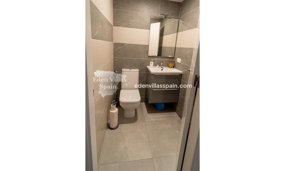 Segunda Mano - Chalet independiente - Torrevieja