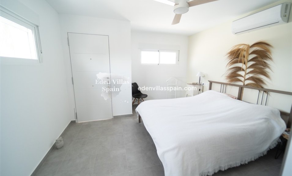 Segunda Mano - Chalet independiente - Torrevieja