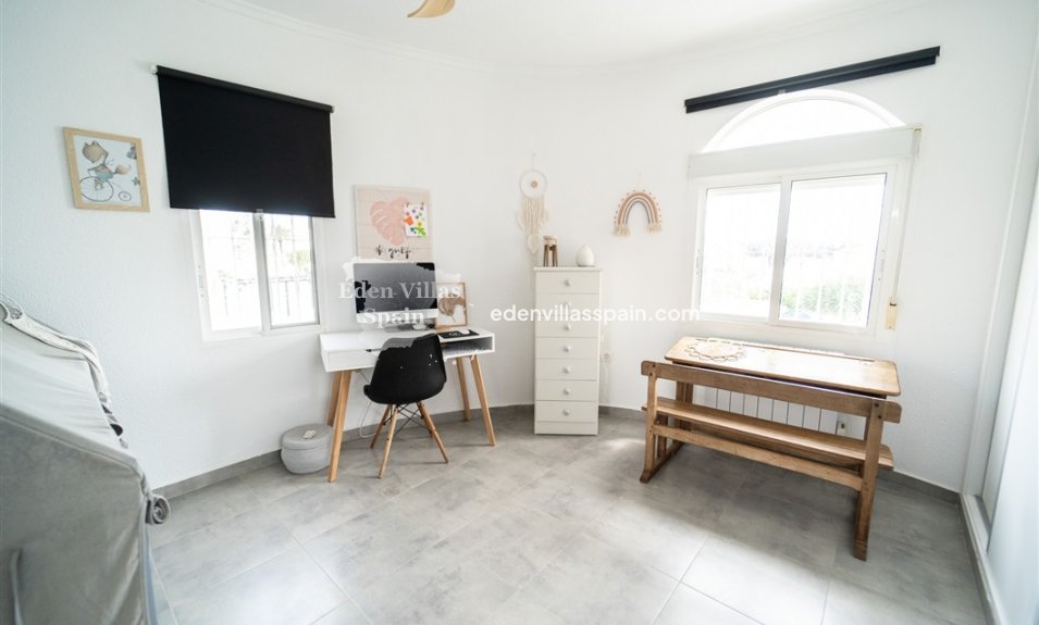 Segunda Mano - Chalet independiente - Torrevieja