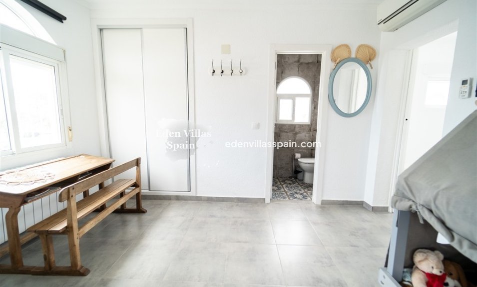 Segunda Mano - Chalet independiente - Torrevieja