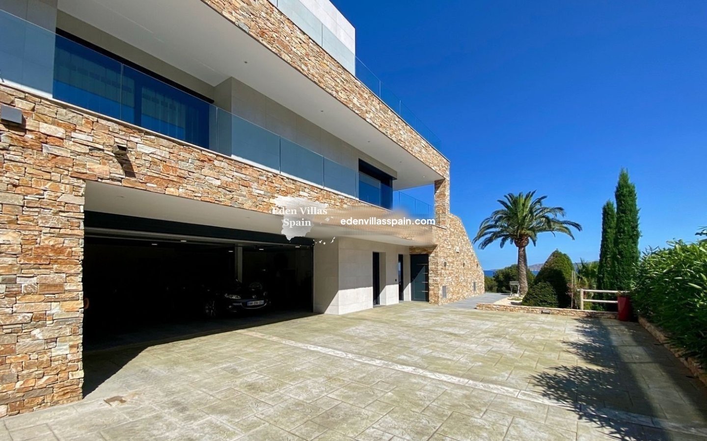 Segunda Mano - Villa costera - Grifeu